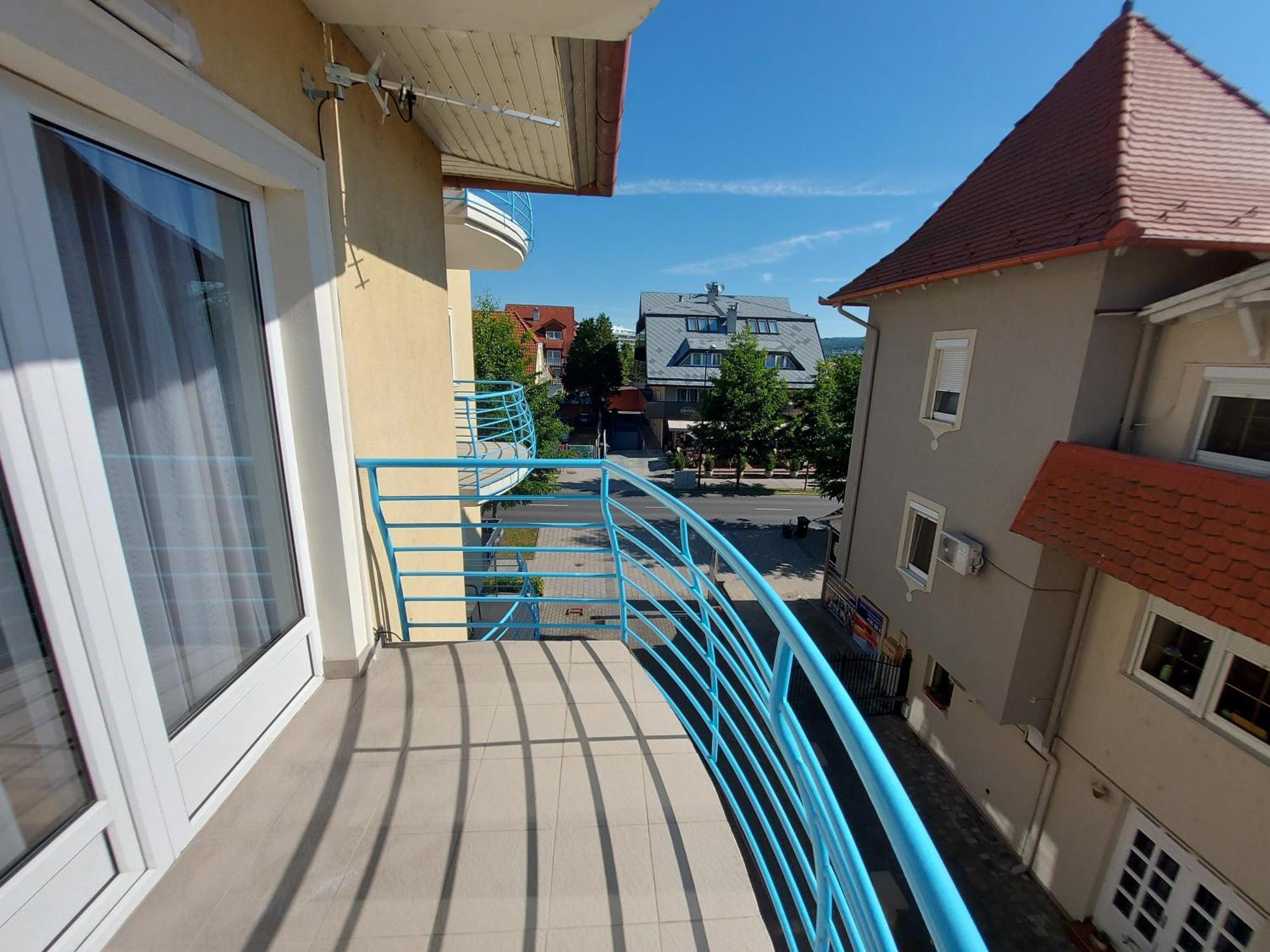 Cafe Relax Apartments Hévíz Exterior foto